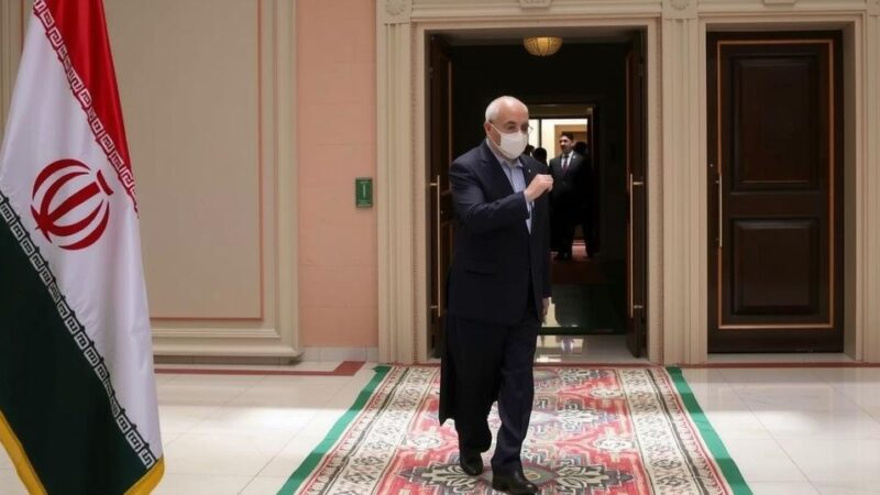 Iran’s President Makes Historic Visit to Egypt, Signaling Thawing Diplomacy